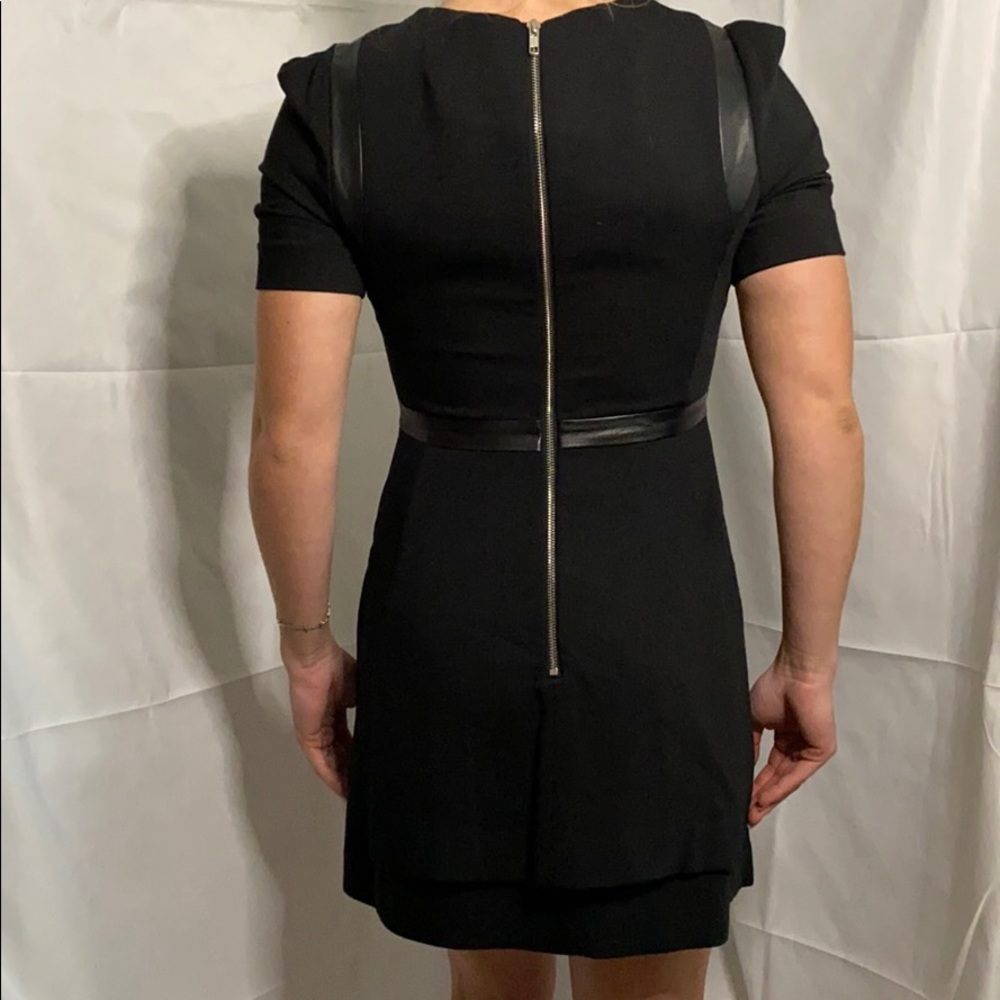 Dress - Picture 4 of 5